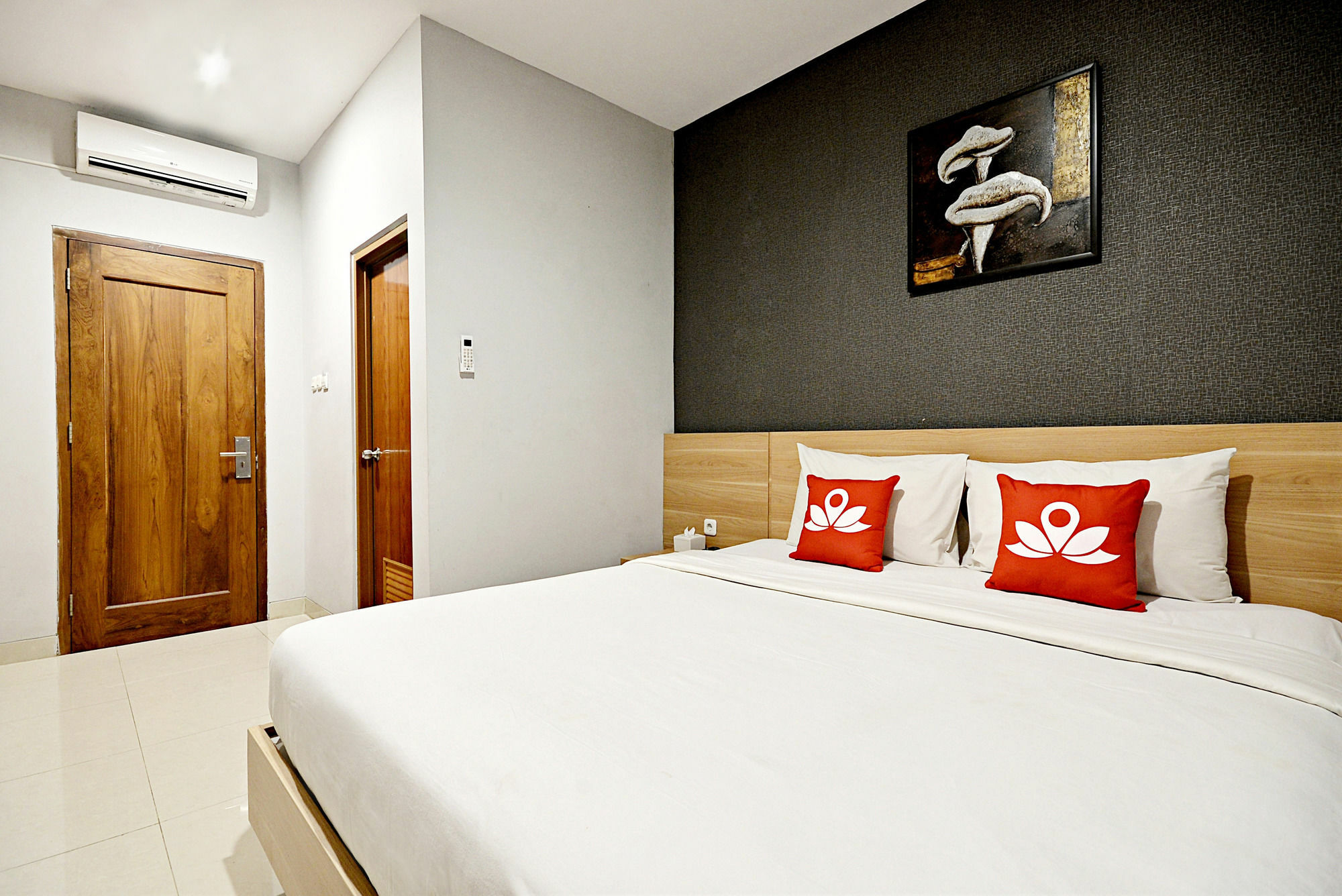 Zen Rooms Cipete Safin Inn Cilandak  ภายนอก รูปภาพ